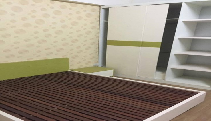 Cho thuê nhà ngõ oto Đào Tấn-Ba Đình DT 50 m2 - 5 tầng - Giá 22 Triệu (ctl)